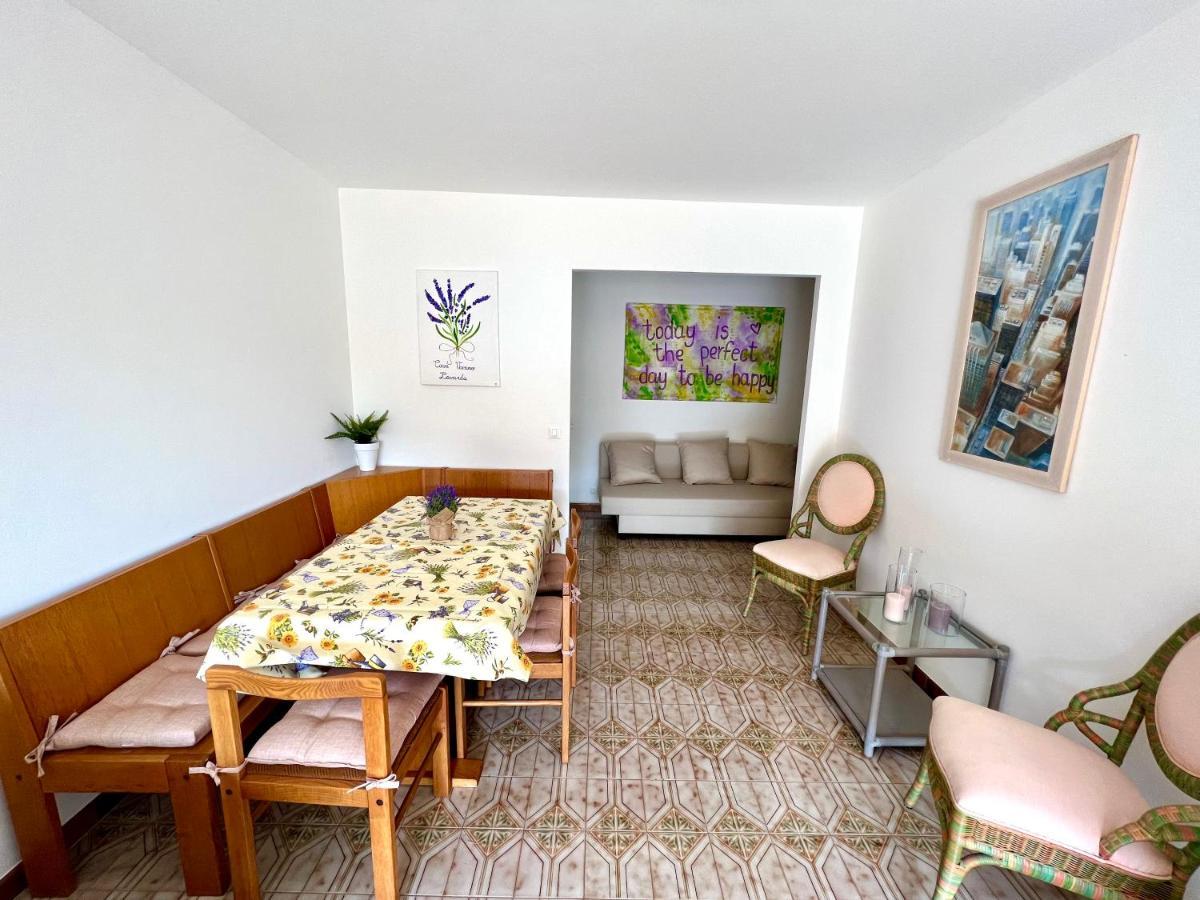 Casa Vacanze Lavanda ม็องตง ภายนอก รูปภาพ